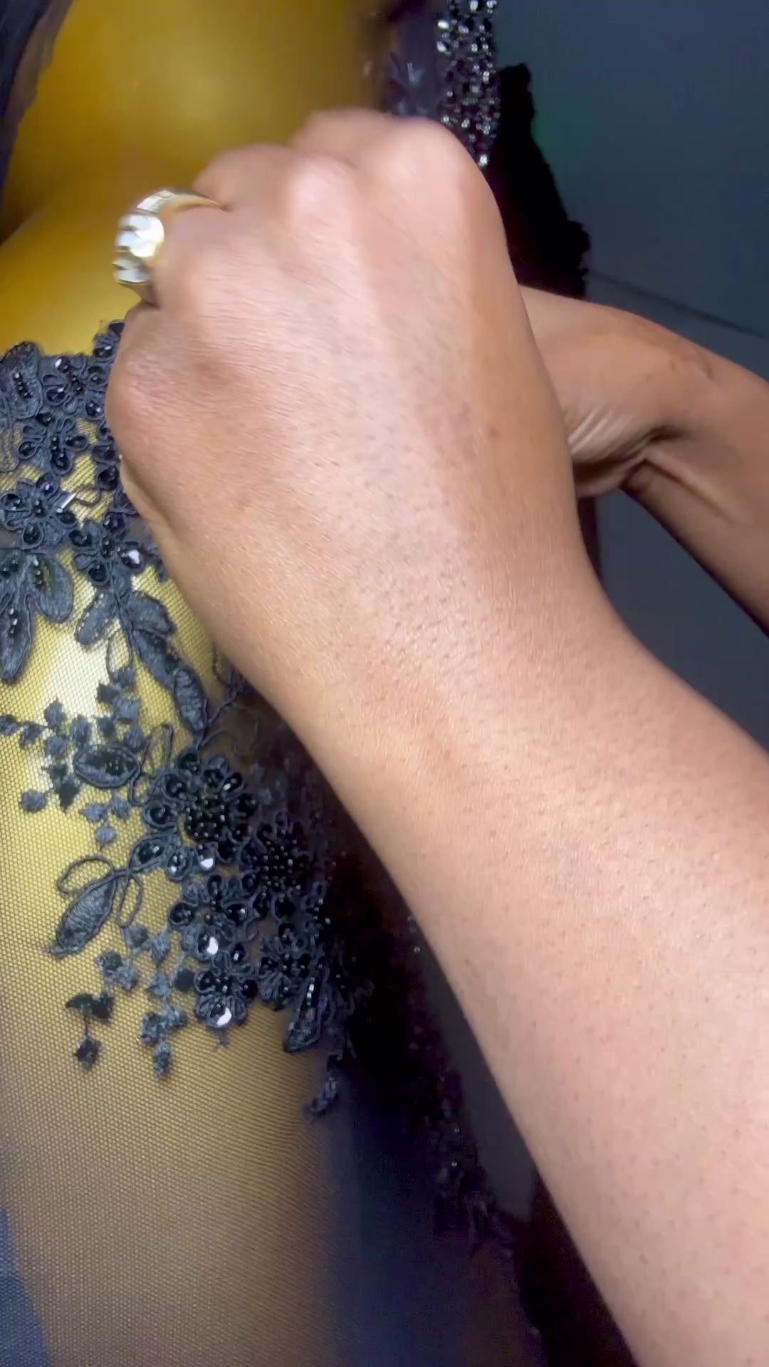 Load video: A T E L I E R   I N   M O T I O N